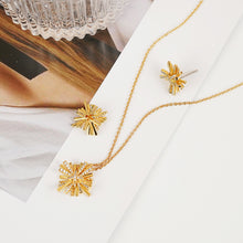 Charger l'image dans la galerie, Starburst Gold-Plated Earrings and Necklace Set