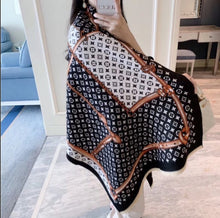 Charger l'image dans la galerie, Letter Print Cashmere Winter Shawl, Reversible Side Unisex