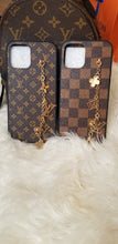 Charger l'image dans la galerie, Luxury Classic Leather iPhone Case