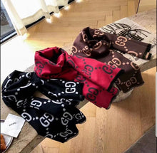 Charger l'image dans la galerie, GG Letter Print Cashmere Reversible Side Unisex Winter Shawl