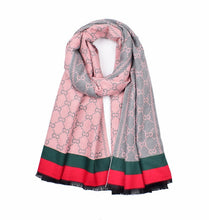 Charger l'image dans la galerie, CC Letter Print Winter Cashmere Reversible Side Unisex Scarf