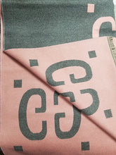 Charger l'image dans la galerie, GG Letter Print Cashmere Reversible Side Unisex Winter Shawl