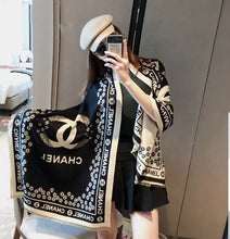 Charger l'image dans la galerie, Letter Print Cashmere Winter Shawl, Reversible Side Unisex