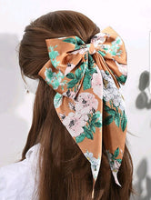 Load image into Gallery viewer, Bow Knot Decor Hair Clip