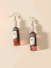 Charger l'image dans la galerie, Wine Bottle Charm Drop Earrings