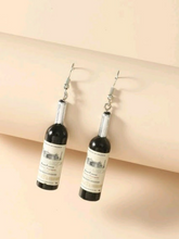 Charger l'image dans la galerie, Wine Bottle Charm Drop Earrings