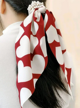 Load image into Gallery viewer, Pearl Scrunchy Print Scarf