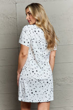 Charger l&#39;image dans la galerie, MOON NITE Quilted Quivers Button Down Sleepwear Dress