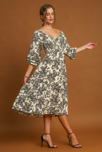 Charger l&#39;image dans la galerie, Umgee Ruffle Hem Flower Printed V-Neck Dress