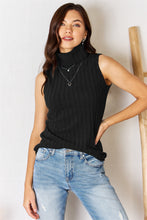 Cargar imagen en el visor de la galería, Basic Bae Full Size Ribbed Turtleneck Tank