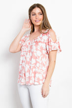 Cargar imagen en el visor de la galería, Be Stage Full Size Foral Cold Shoulder Top