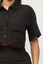 Cargar imagen en el visor de la galería, Front Button Down Side Pockets Top And Shorts Set