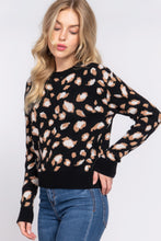 Cargar imagen en el visor de la galería, Long Slv Animal Jacquard Sweater