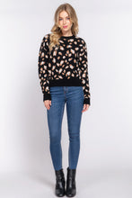 Cargar imagen en el visor de la galería, Long Slv Animal Jacquard Sweater