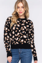 Cargar imagen en el visor de la galería, Long Slv Animal Jacquard Sweater