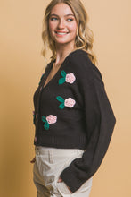 Charger l&#39;image dans la galerie, Mid cropped flower cardigan