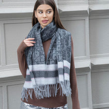 Cargar imagen en el visor de la galería, Double stripe blanket scarf with tassel