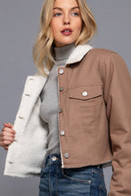 Cargar imagen en el visor de la galería, Button Closure Sherpa-lined Twill Jacket