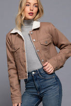 Cargar imagen en el visor de la galería, Button Closure Sherpa-lined Twill Jacket