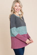 Load image into Gallery viewer, Colorblock Floral Contrast Long Sleeve Top