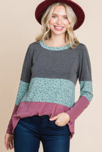 Load image into Gallery viewer, Colorblock Floral Contrast Long Sleeve Top