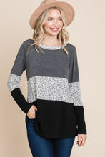 Load image into Gallery viewer, Colorblock Floral Contrast Long Sleeve Top