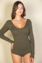 Cargar imagen en el visor de la galería, Scoop Neck Solid Long Sleeve Bodysuit