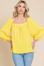 Cargar imagen en el visor de la galería, Culture Code Texture Square Neck Puff Sleeve Top