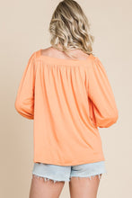 Cargar imagen en el visor de la galería, Culture Code Square Neck Puff Sleeve Top