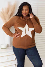 Cargar imagen en el visor de la galería, Heimish Full Size Star Graphic Hooded Sweater