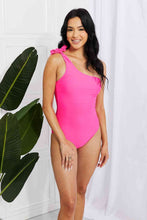 Cargar imagen en el visor de la galería, Marina West Swim Deep End One-Shoulder One-Piece Swimsuit